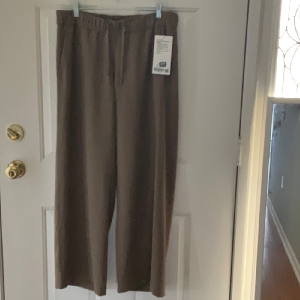 Lululemon On The Fly Wide Leg Pant